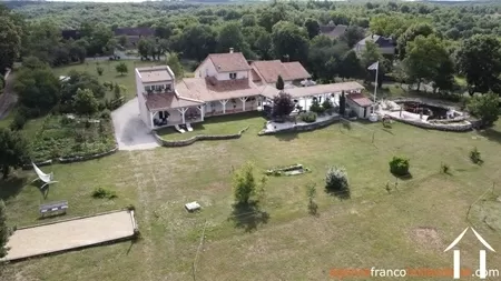 Maison avec gite à vendre brouchaud, aquitaine, Li1068 Image - 23