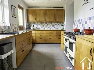 Maison avec gite à vendre lubersac, limousin, Li1070 Image - 9