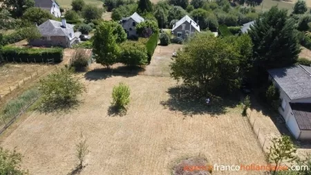 Terrain constructible Ref # Li810