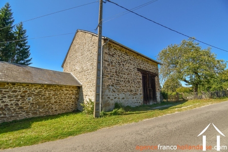 Maison avec gite à vendre neuvic entier, limousin, Li849 Image - 50