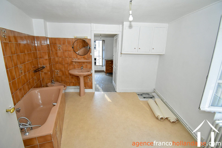 Maison de bourg à vendre eymoutiers, limousin, Li892 Image - 16