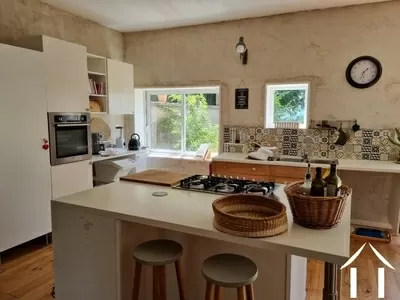 Maison de maître à vendre chatel montagne, auvergne, AP030071025 Image - 3