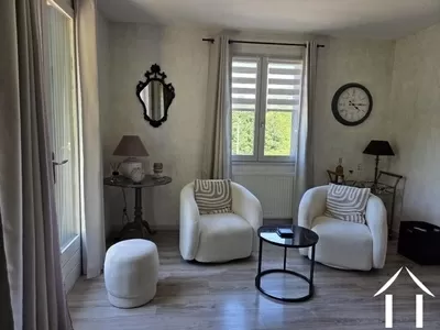 Maison de bourg à vendre creuzier le vieux, auvergne, AP030071119 Image - 4