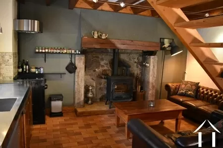 Maison à vendre le mayet de montagne, auvergne, AP030071124 Image - 2