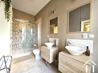 Maison de bourg à vendre cosne d allier, auvergne, AP030071184 Image - 8