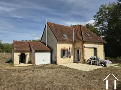 Château à vendre neuilly le real, auvergne, AP030071200 Image - 1
