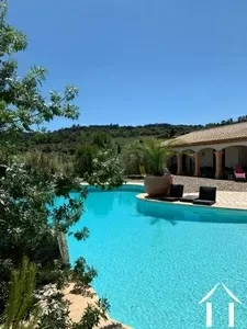Châteaux, domaine à vendre st chinian, languedoc-roussillon, EG11-2490 Image - 3