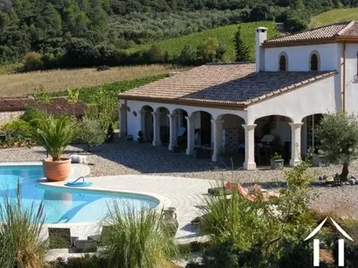 Châteaux, domaine à vendre st chinian, languedoc-roussillon, EG11-2490 Image - 9