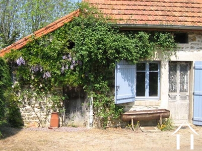 Door entrance to the sitting room