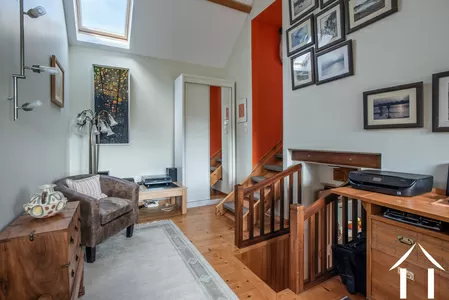 Bureau et accès à la chambre d'amis