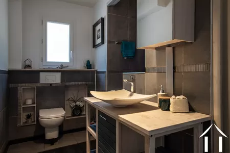 Salle de douche du rez-de-chaussée