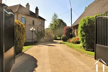 Maison avec gite à vendre igornay, bourgogne, JP5365S Image - 9