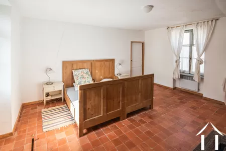 chambre 1, avec escalier extérieur