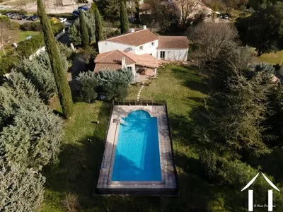 Villa dans un cadre privilégié au Nord de Montpellier  Ref # 08-0163