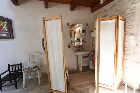 Évier dans le salon