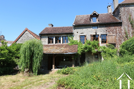 Maison de caractère dans un village calme