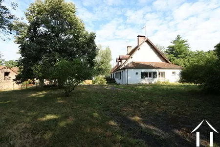 Vue de la propriété depuis le jardin