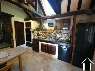 Cuisine à caractère avec de nouveaux electromanager