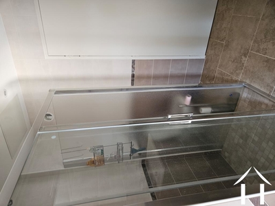 Salle de douche - rez-de-chaussée