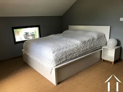 Chambre 1 avec salle de bains attenante et douche