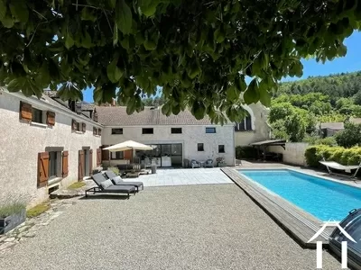 Maison vue de l'entrée