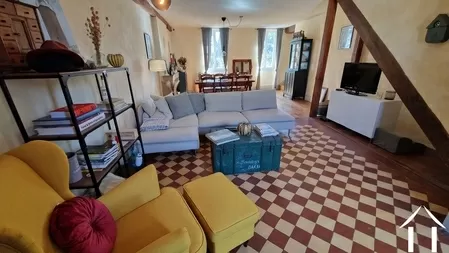 Salon et salle à manger à l'étage