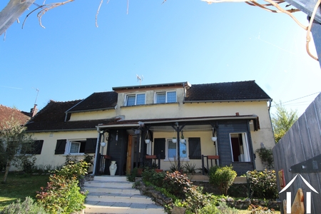 Maison de campagne charmante avec des espaces de vie modulables Ref # LB5666N 