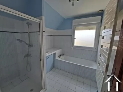 Maison à vendre moulins en tonnerrois, bourgogne, BH5660H Image - 12