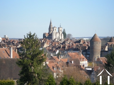 La ville de Semur en Auxois