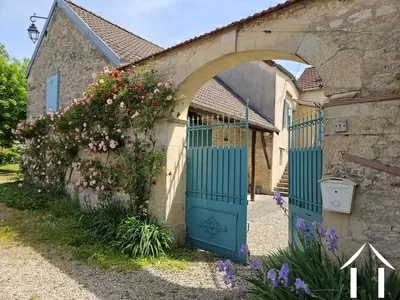 Entrée extérieure de la propriété