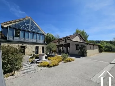 Maison principale et maisons d'hôtes