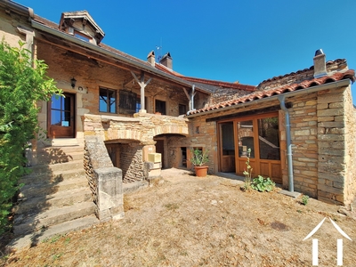 Maison de caractère 2 chambres entre Cluny et Tournus Ref # JDP5693S 