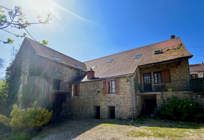 Maison confortable dans un hameau du pays viticole de Bourgogne.