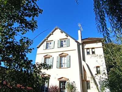 La Joncheraie  Élégante demeure Art Déco au cœur de Noyers-sur-Serein